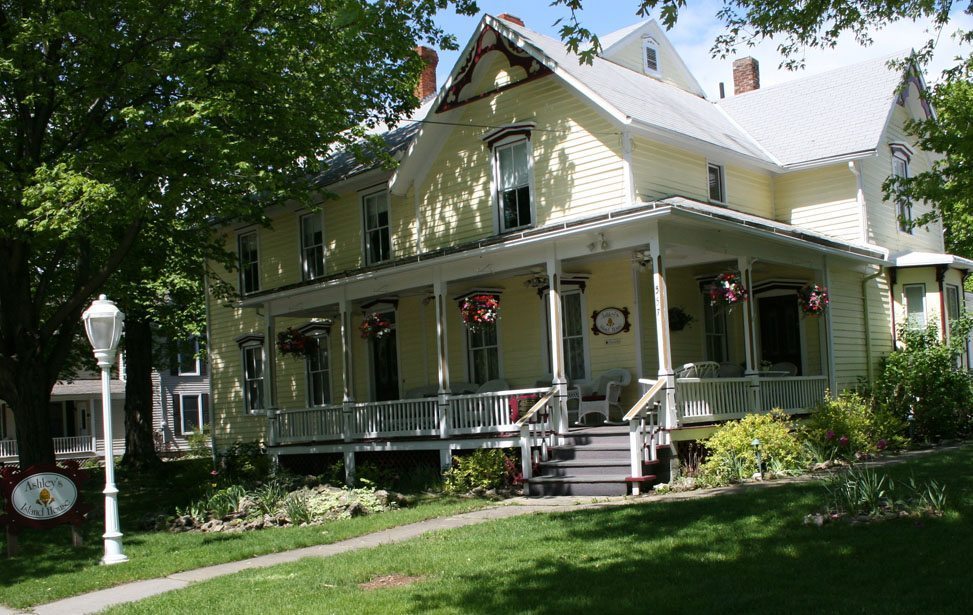 Photo of Ashleys Island House at Put-in-Bay Ohio