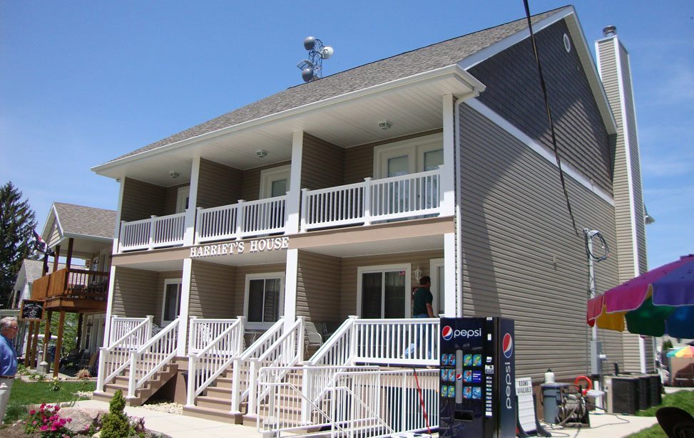 Put-in-Bay Ohio Tourist Information Center | Island Vacation Guide